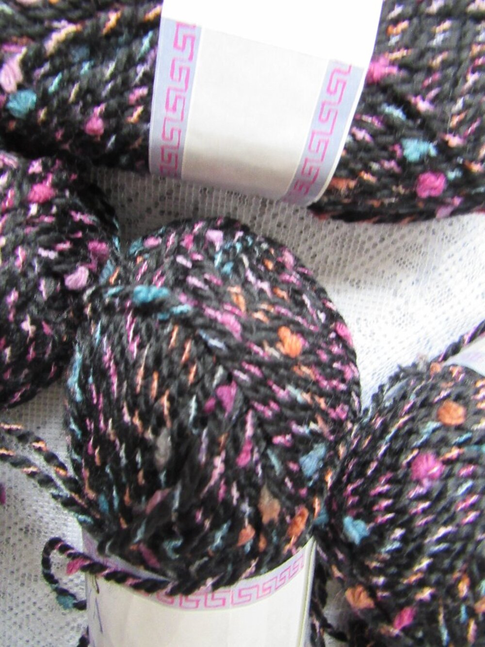 Set of 8 balls Patons Maya Aran Yarn, 50g each, 30% alpaca, made in UK